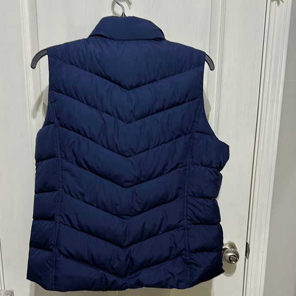 Lands' End Navy Puffer Vest - Picture 3 of 5